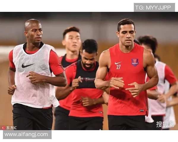 重庆篮球队进攻战术解析与深度剖析助力球队崛起之路